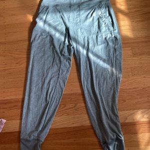 Grey sweatpants large pockets